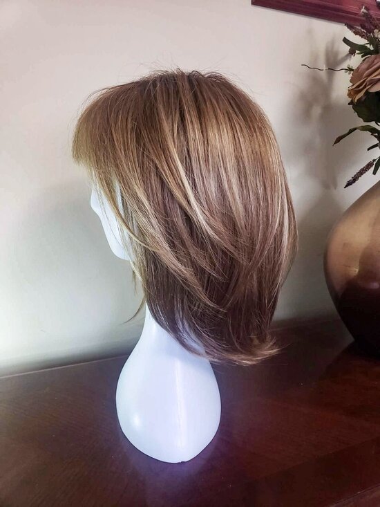 NORIKO JACKSON Modern Shag Wig w/ bangs added in the color Spring Honey EUC main image 7